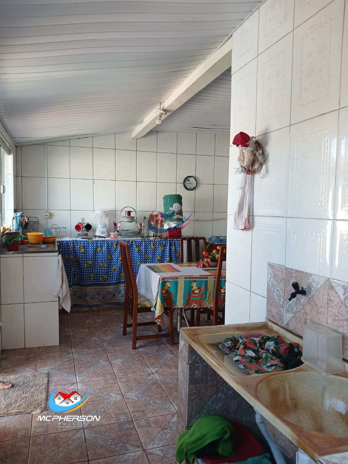  - Casa à venda em Belém, Coqueiro, com 3 quartos